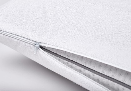 Защитный чехол на подушку